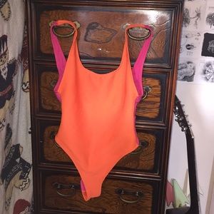 🍀4/$20 NWOT backless one piece neon swimsuit